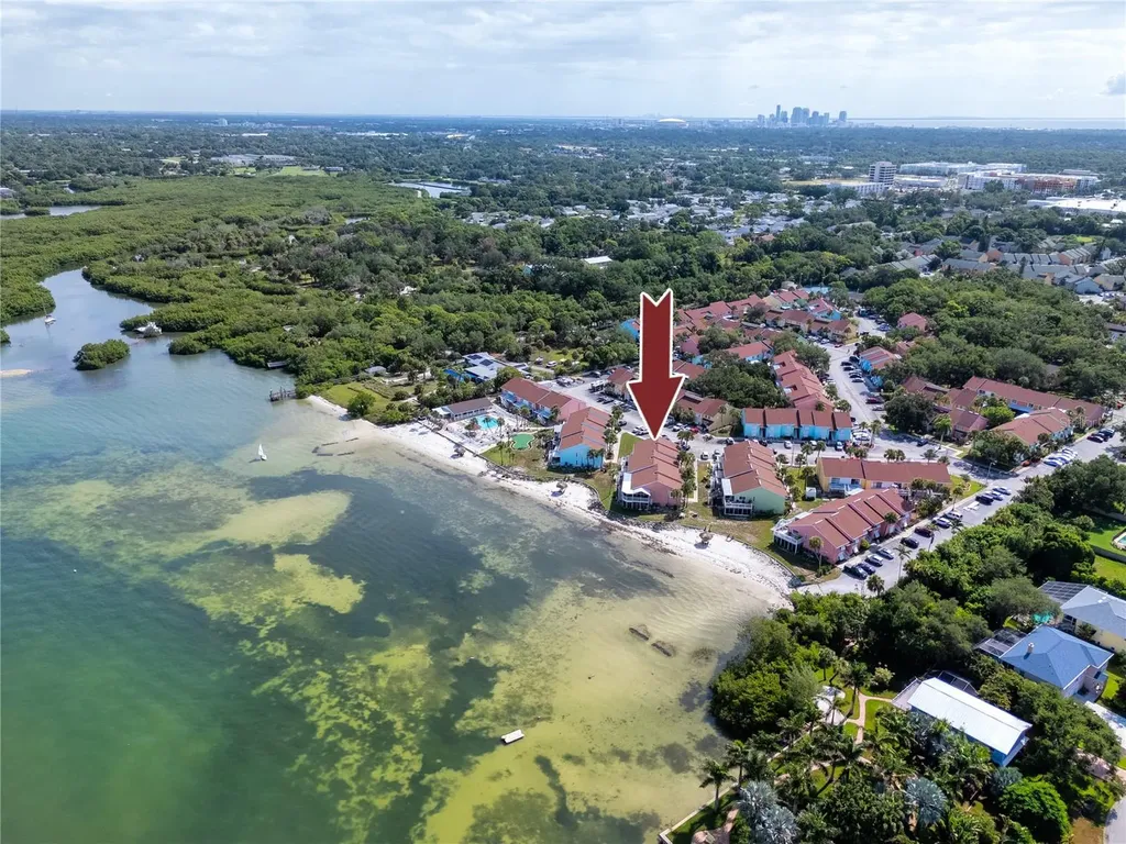 3715 42nd Way S St Petersburg FL 33711