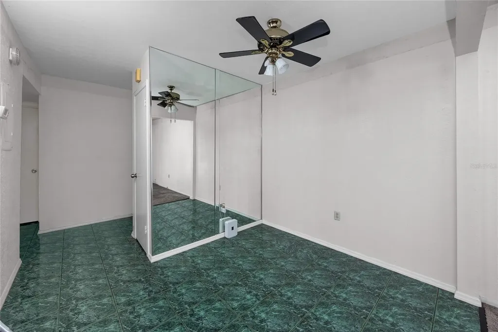 3715 42nd Way S St Petersburg FL 33711