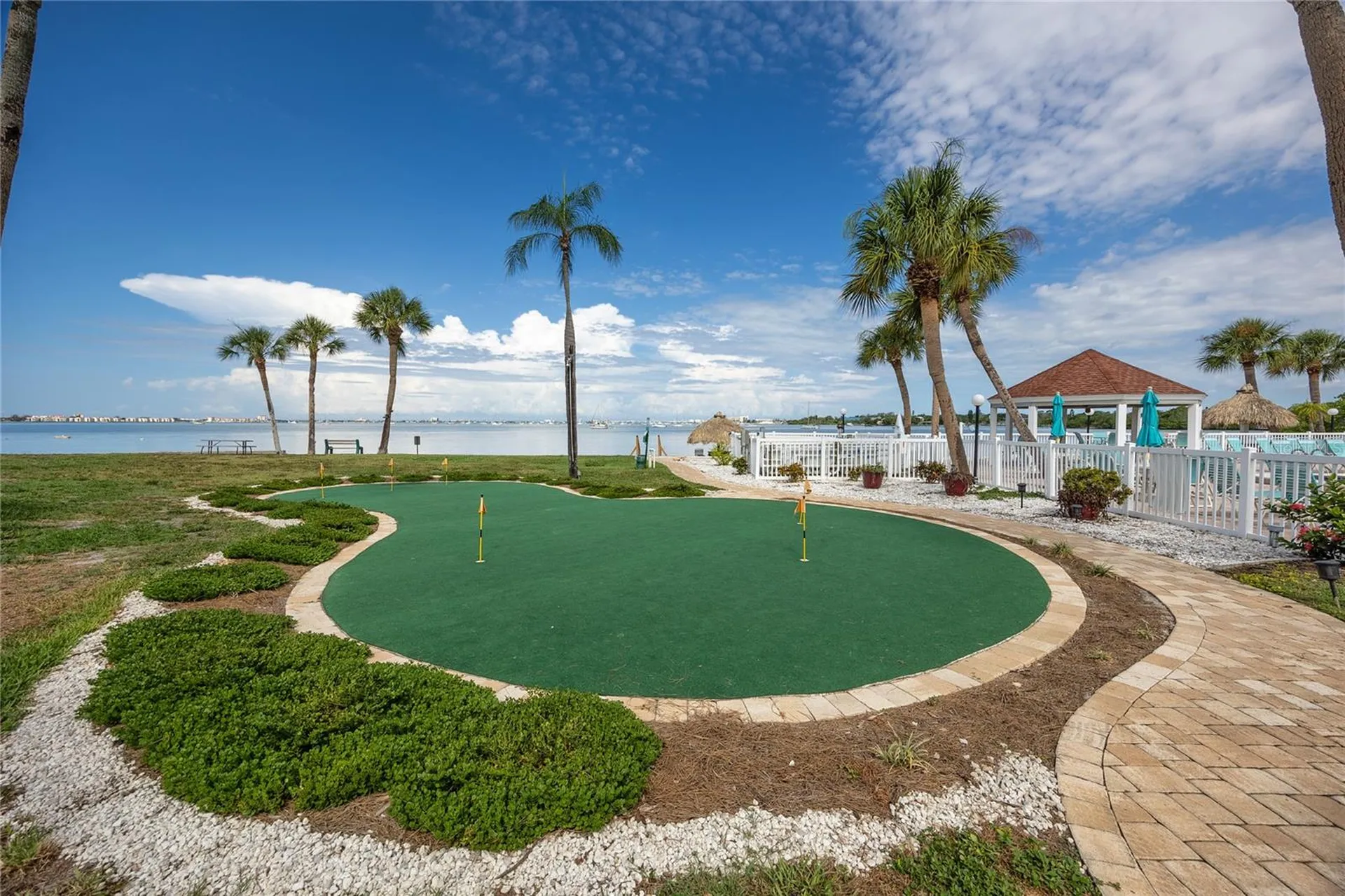 3715 42nd Way S St Petersburg FL 33711
