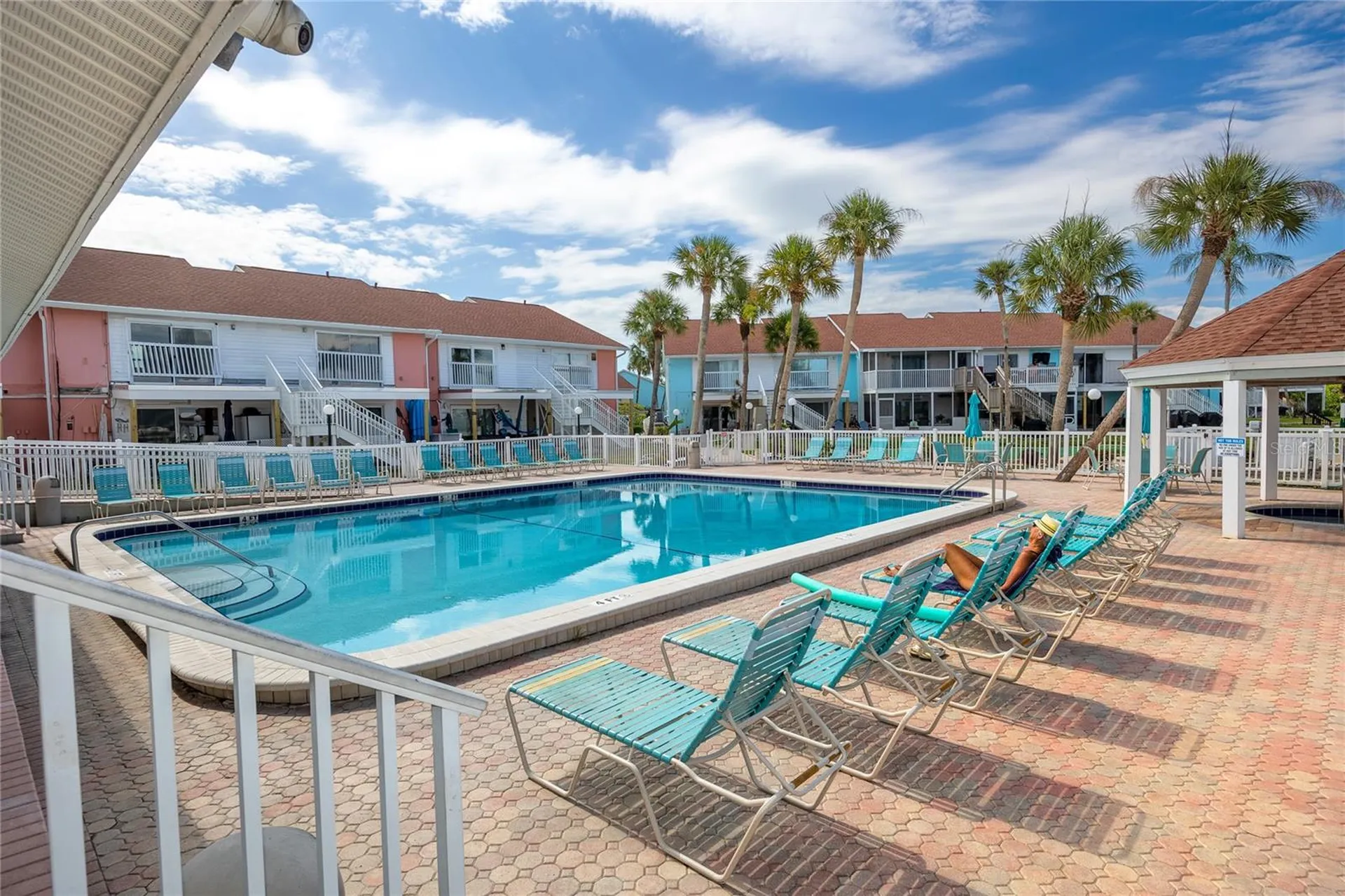 3715 42nd Way S St Petersburg FL 33711
