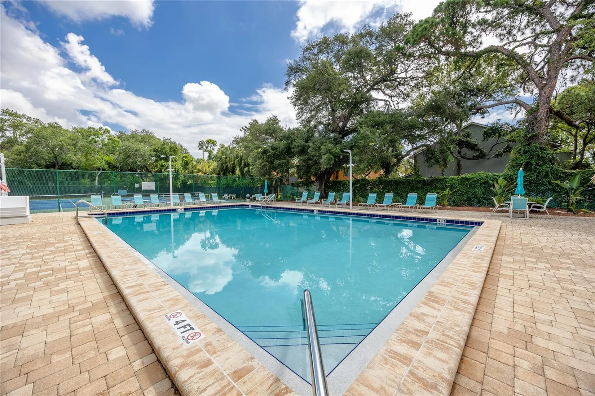 3715 42nd Way S St Petersburg FL 33711