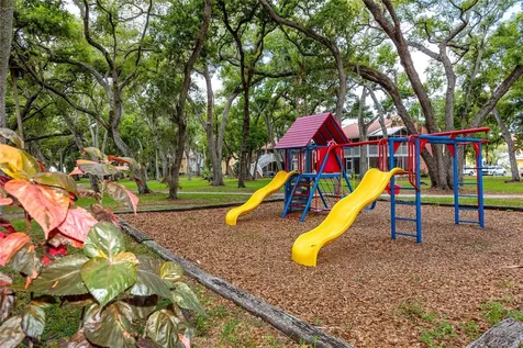 3715 42nd Way S St Petersburg FL 33711
