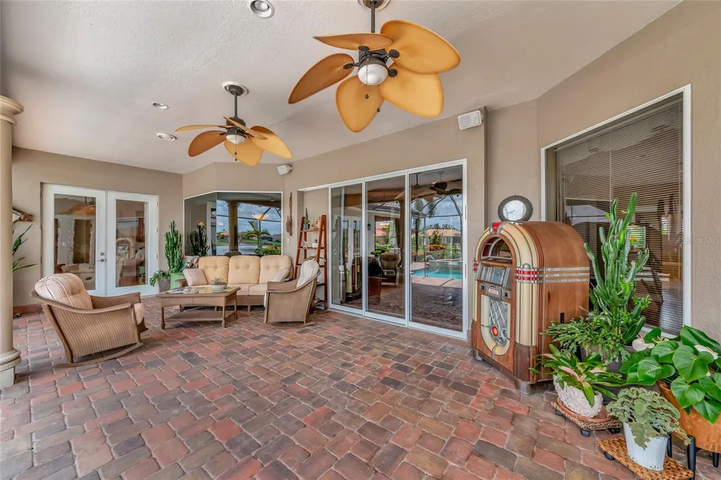 10412 Winding Stream Way Bradenton FL 34212