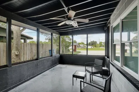 1211 N Boston Avenue Deland FL 32724