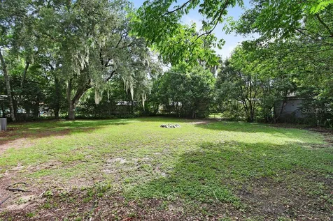 1211 N Boston Avenue Deland FL 32724