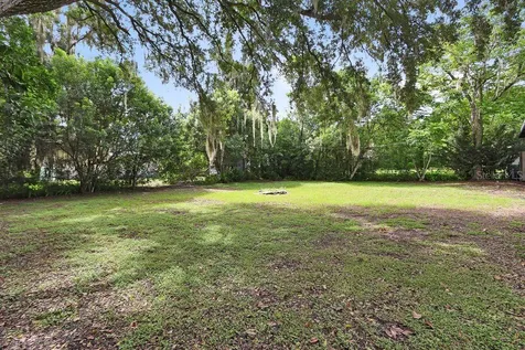 1211 N Boston Avenue Deland FL 32724
