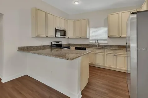 1211 N Boston Avenue Deland FL 32724