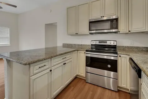 1211 N Boston Avenue Deland FL 32724