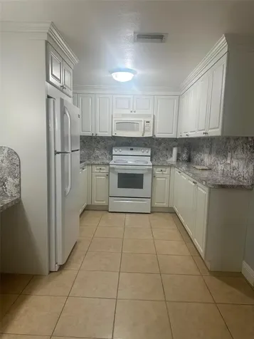 2106 Avalon Road Sebring FL 33870
