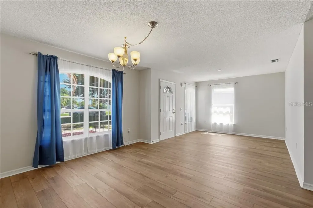 372 Lake Daisy Circle Winter Haven FL 33884
