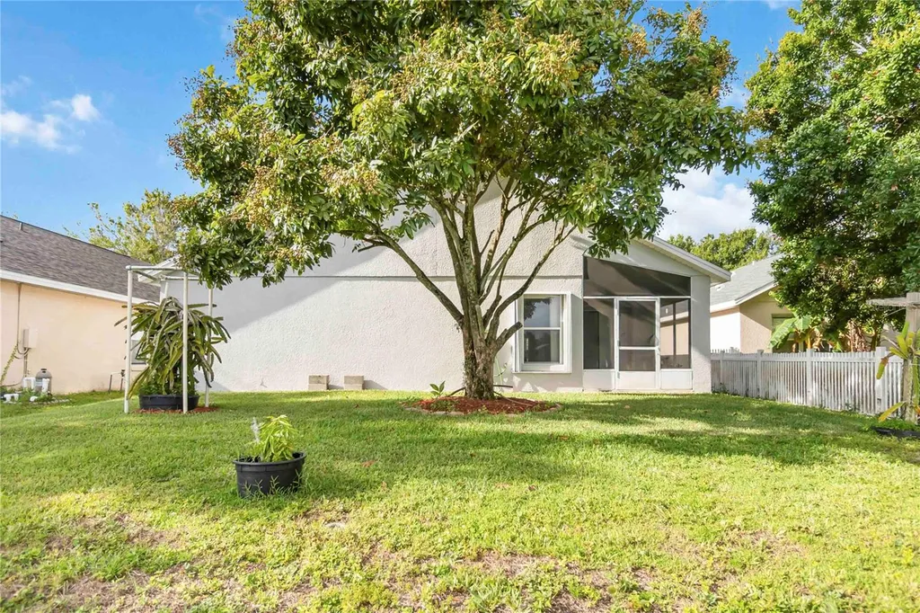 11055 Rouse Run Circle Orlando FL 32817