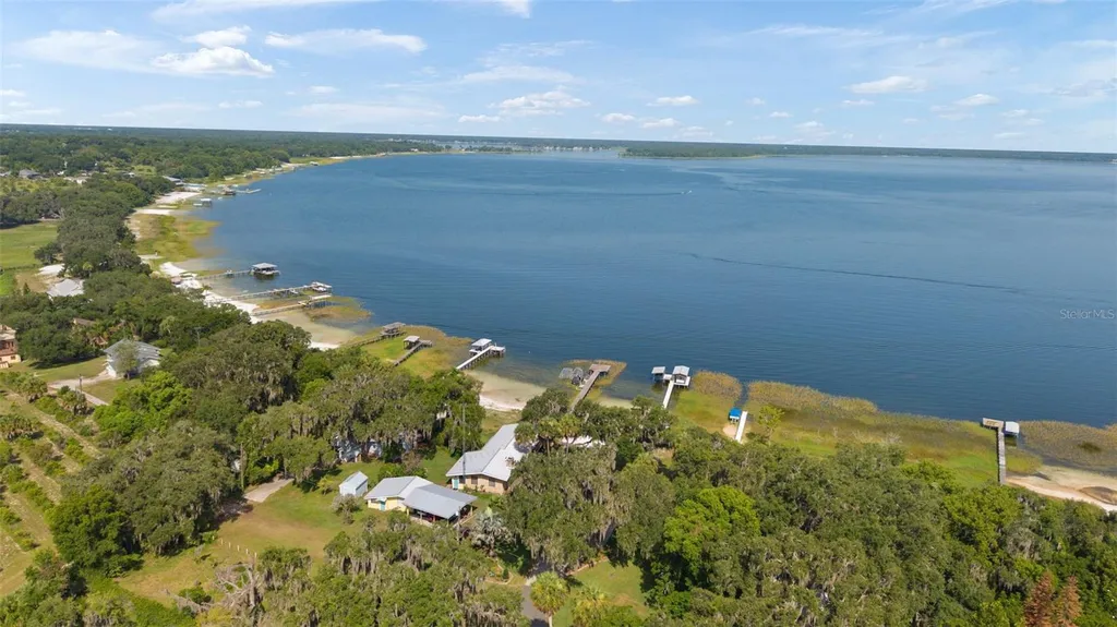 15562 SE 138th Terrace Weirsdale FL 32195