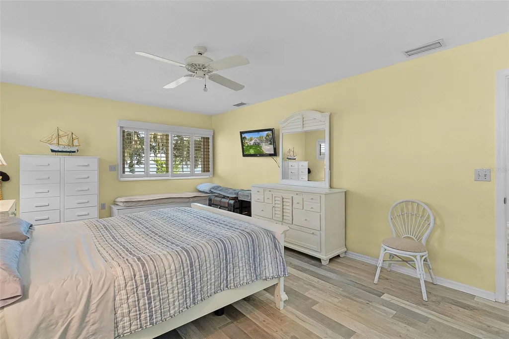 15562 SE 138th Terrace Weirsdale FL 32195