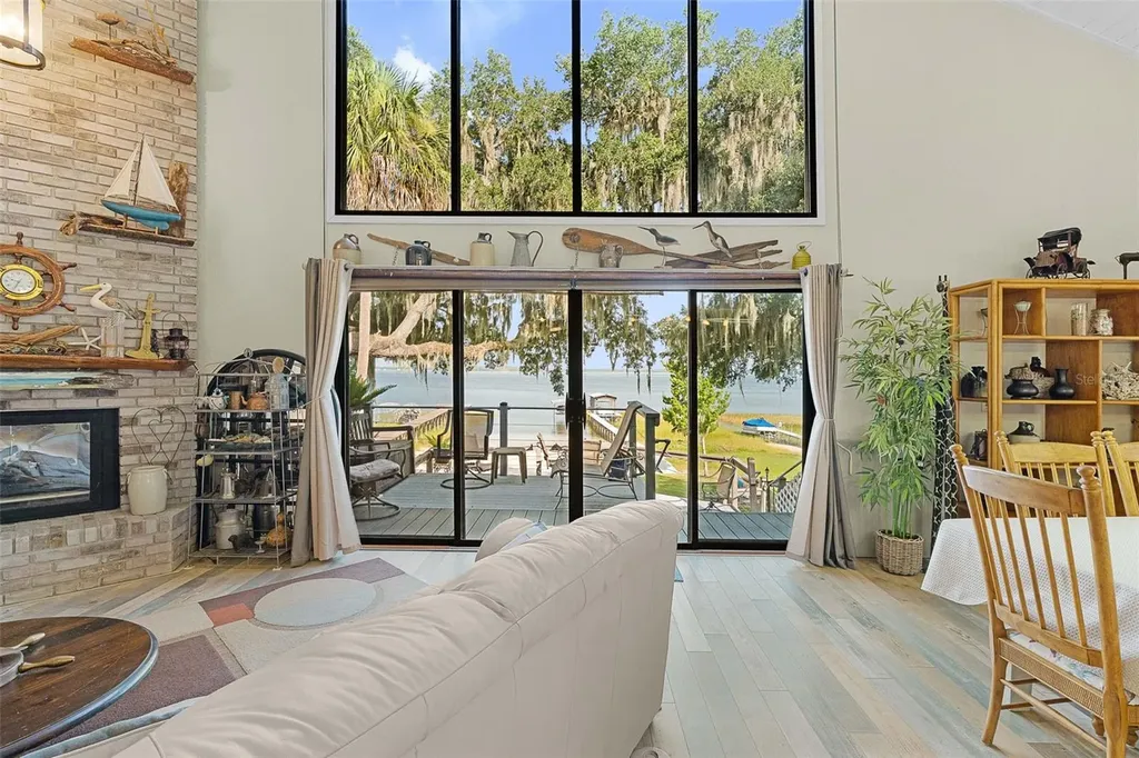 15562 SE 138th Terrace Weirsdale FL 32195