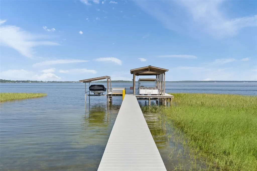15562 SE 138th Terrace Weirsdale FL 32195