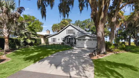 15562 SE 138th Terrace Weirsdale FL 32195