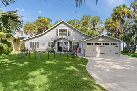 15562 SE 138th Terrace Weirsdale FL 32195