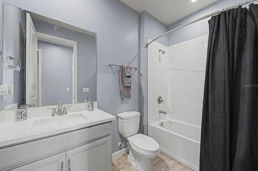 6025 Timberdale Avenue Wesley Chapel FL 33545