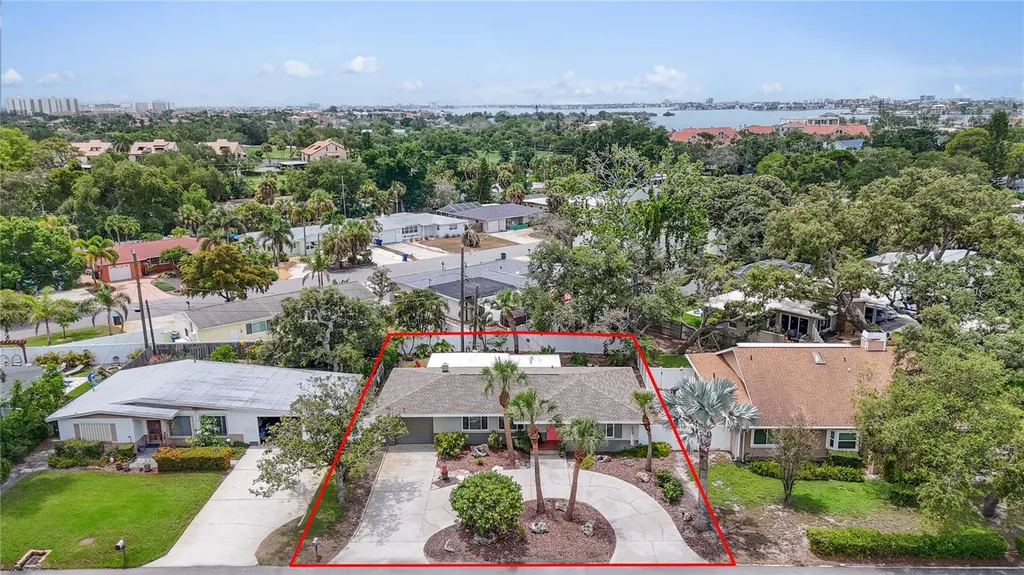 6550 Renaldo Way S St Petersburg FL 33707