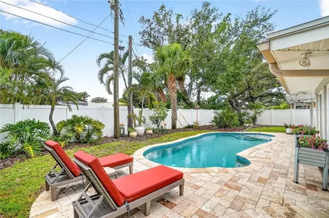 6550 Renaldo Way S St Petersburg FL 33707