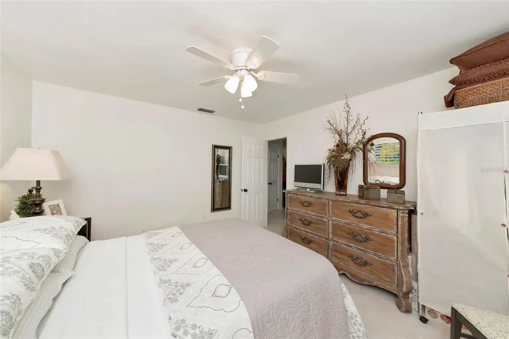 3602 Joyce Drive Bradenton FL 34208