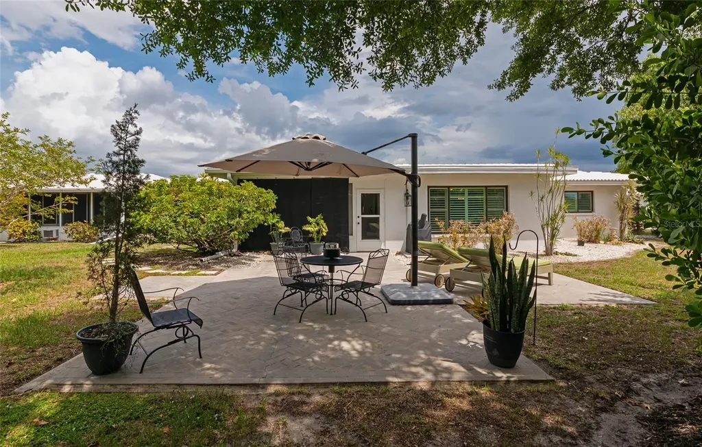 3602 Joyce Drive Bradenton FL 34208