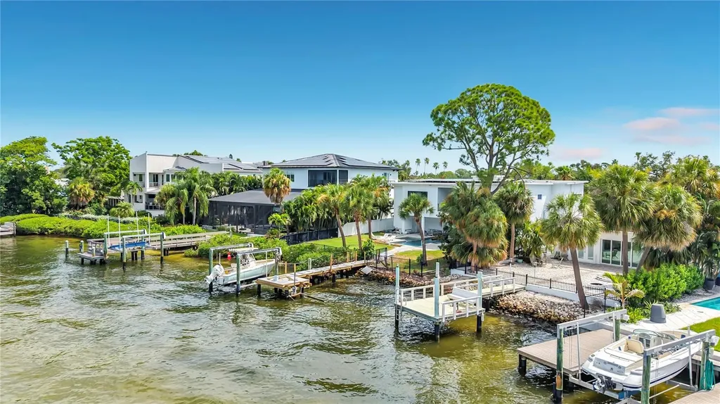 3800 Shore Acres Boulevard NE St Petersburg FL 33703