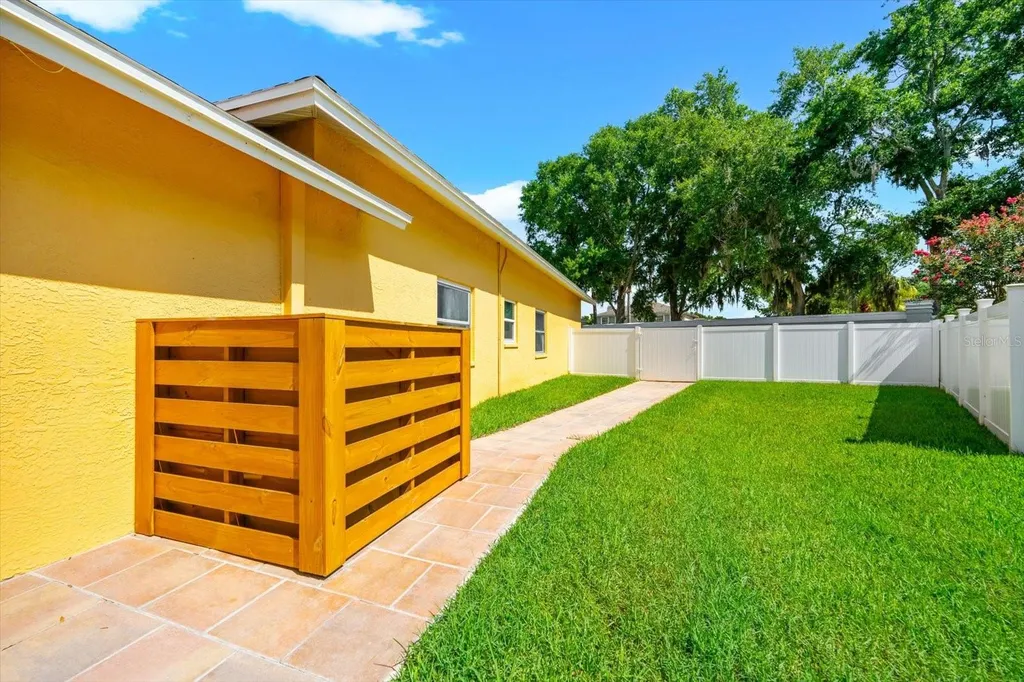 1874 Stable Trail Palm Harbor FL 34685