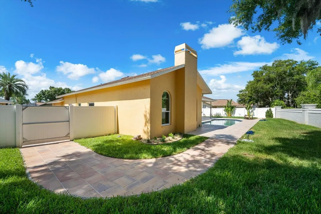 1874 Stable Trail Palm Harbor FL 34685