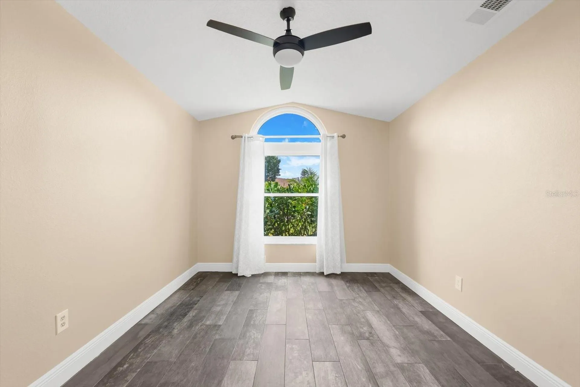 1874 Stable Trail Palm Harbor FL 34685