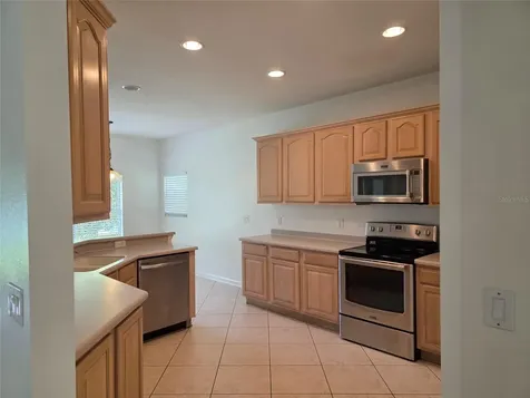 518 Fern Lake Drive Orlando FL 32825