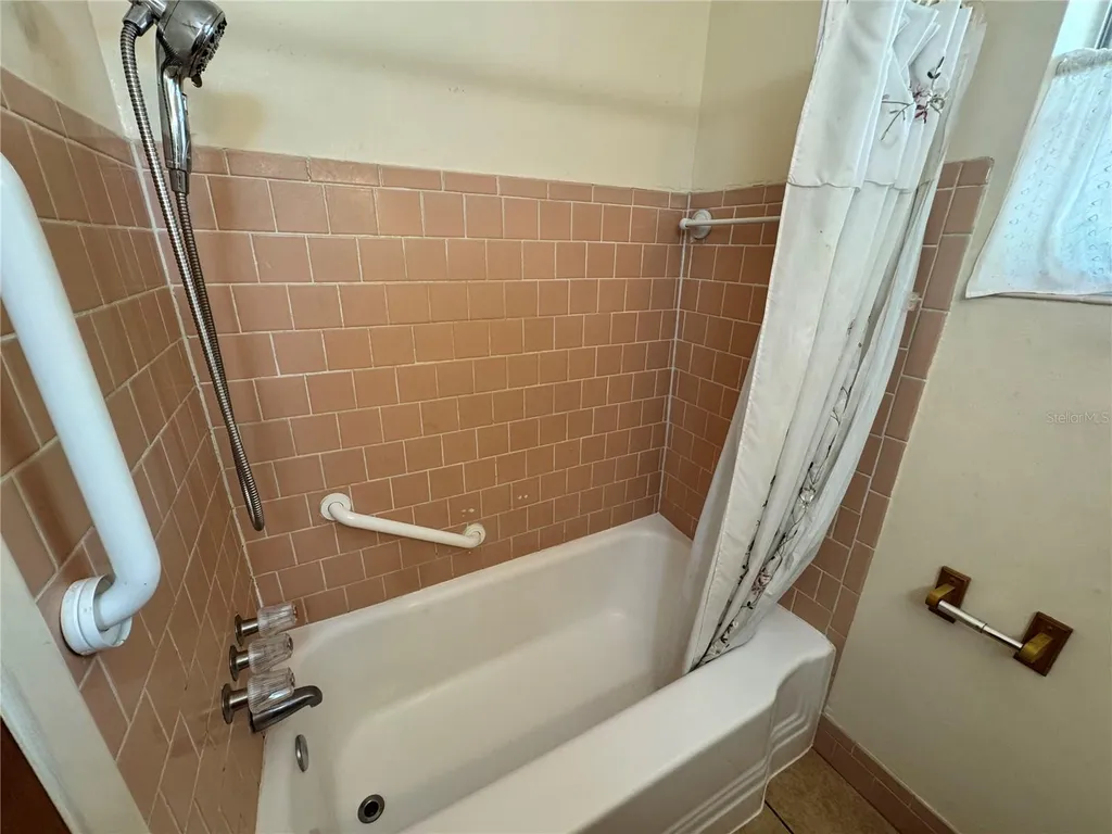3608 W Leila Avenue Tampa FL 33611