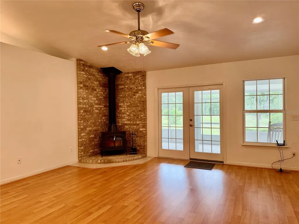 14190 NE 75th Street Bronson FL 32621
