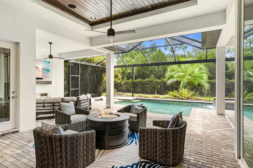 804 Crosswind Avenue Sarasota FL 34240