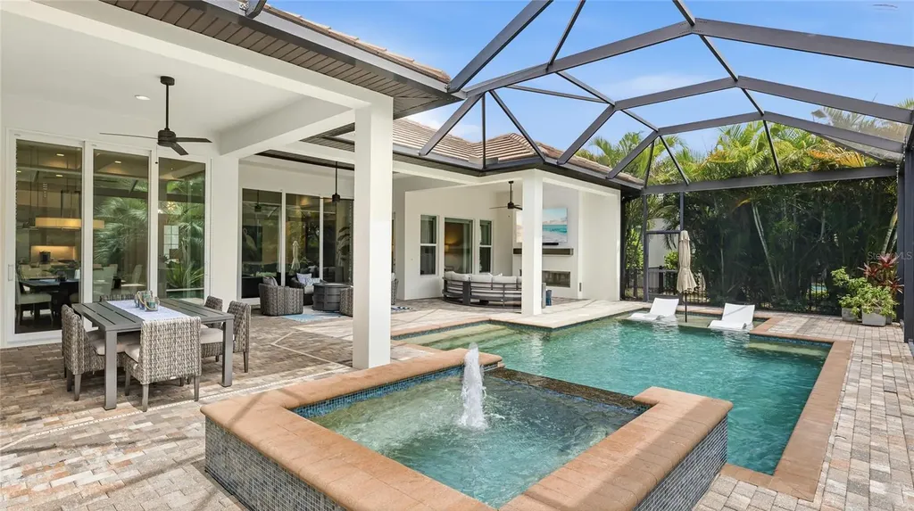 804 Crosswind Avenue Sarasota FL 34240