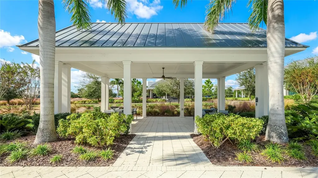 804 Crosswind Avenue Sarasota FL 34240