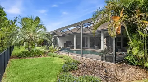 804 Crosswind Avenue Sarasota FL 34240