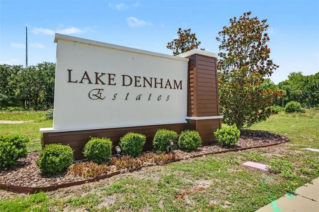 30256 Armenia Road NE Leesburg FL 34748