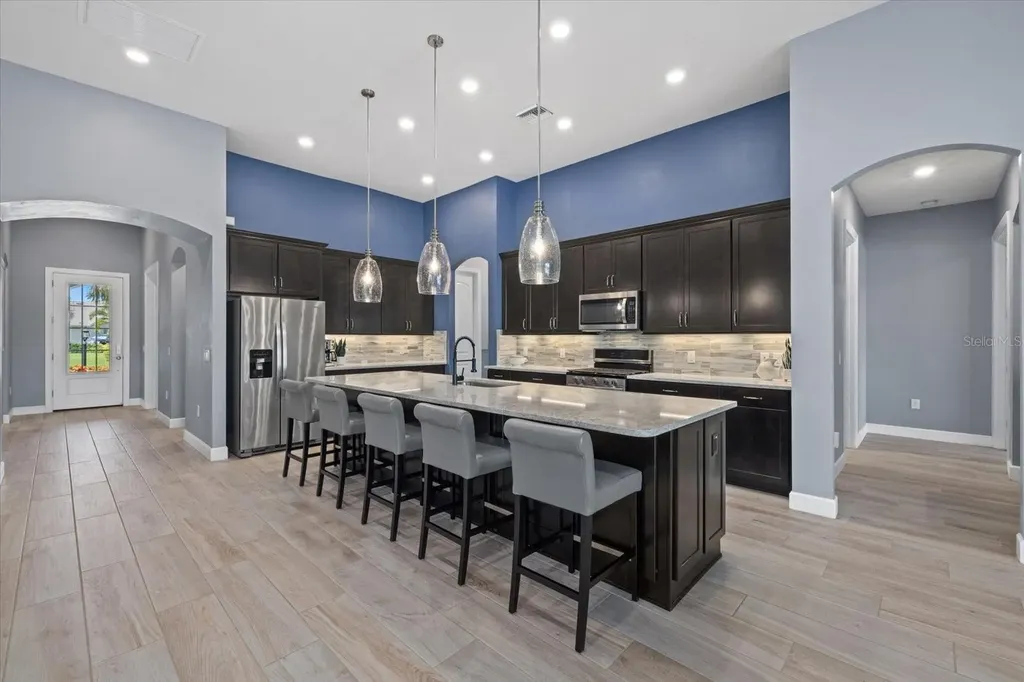 12105 Seabrook Avenue Bradenton FL 34211