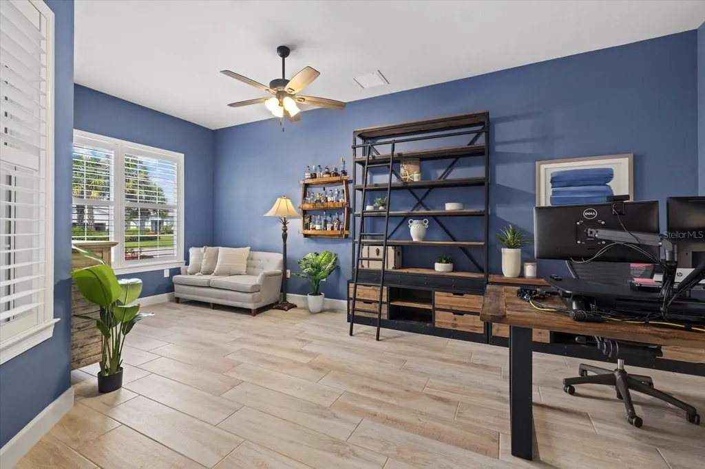 12105 Seabrook Avenue Bradenton FL 34211