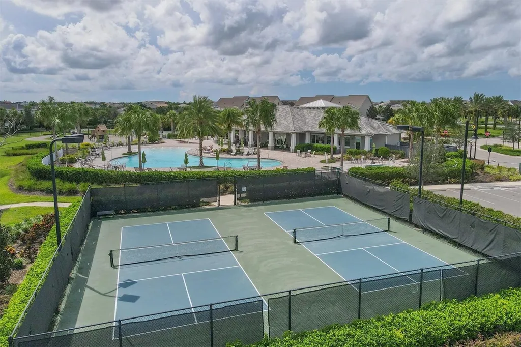 12105 Seabrook Avenue Bradenton FL 34211