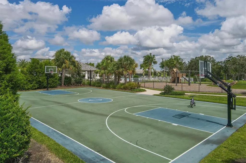 12105 Seabrook Avenue Bradenton FL 34211