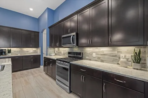 12105 Seabrook Avenue Bradenton FL 34211