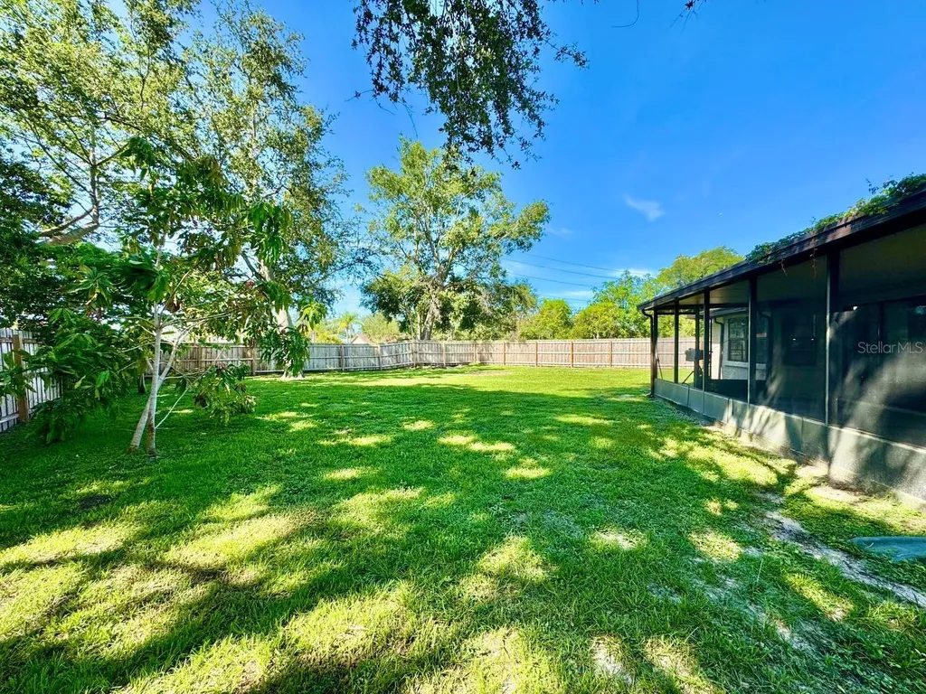 3195 Chamblee Lane Clearwater FL 33759