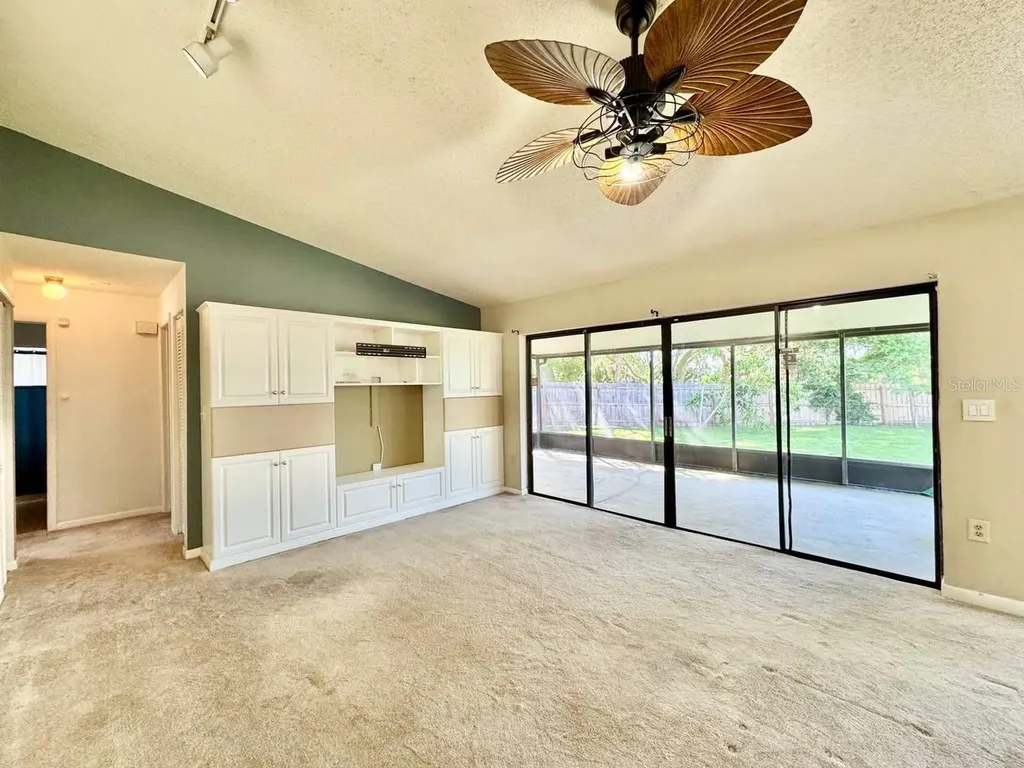 3195 Chamblee Lane Clearwater FL 33759