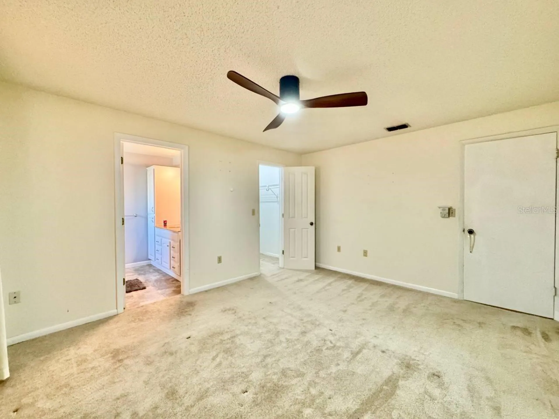 3195 Chamblee Lane Clearwater FL 33759