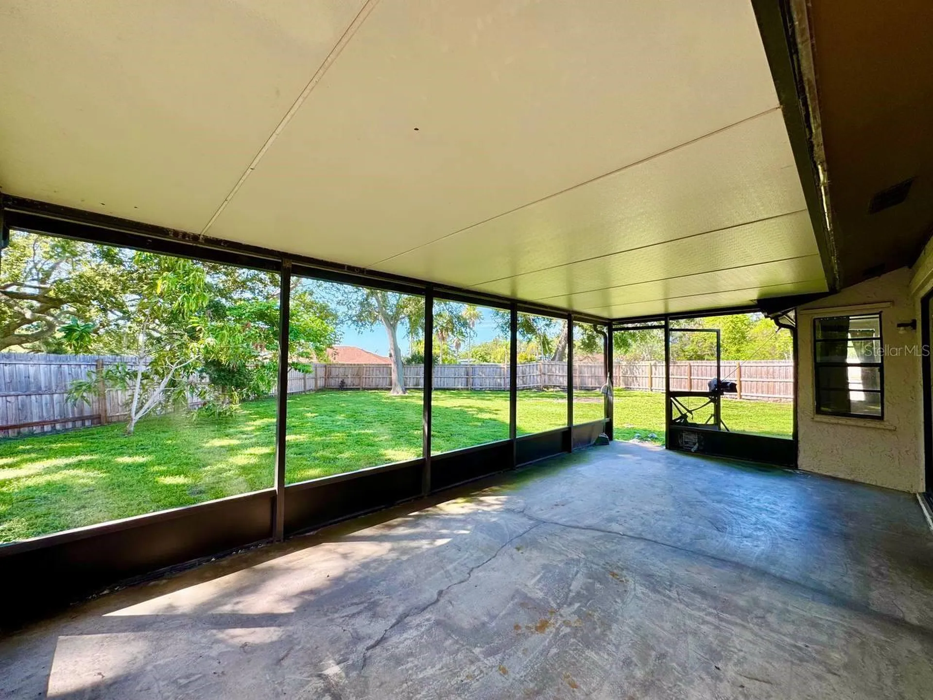 3195 Chamblee Lane Clearwater FL 33759
