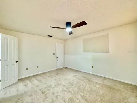 3195 Chamblee Lane Clearwater FL 33759