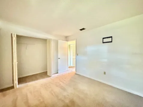 3195 Chamblee Lane Clearwater FL 33759