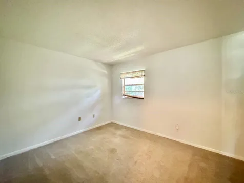 3195 Chamblee Lane Clearwater FL 33759